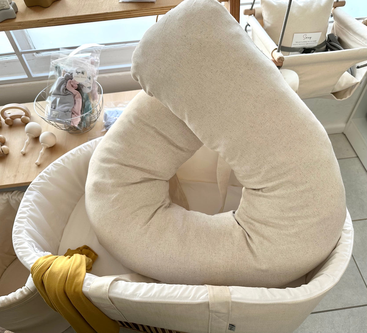 Multi-purpose Feeding Cushion