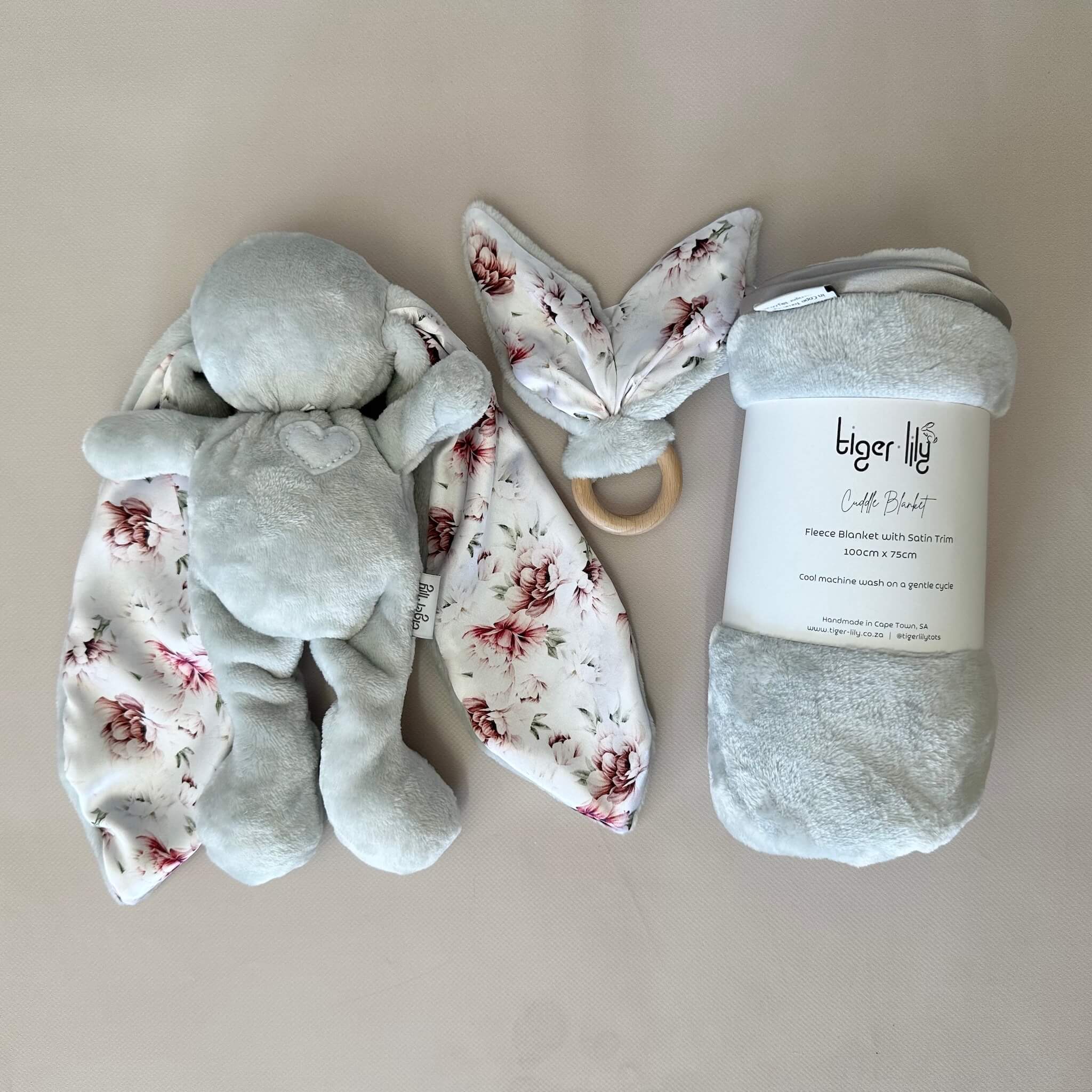 TIger Lily Bunny Gift Set – Sensory Soothing Toys & Blanket