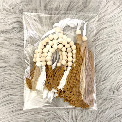 Natural wooden dangle set - must & milk rainbow and tassels