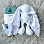 White with Terrazzo Bunny Gift Set includes: ears teether, bunny and duck egg swaddle set.